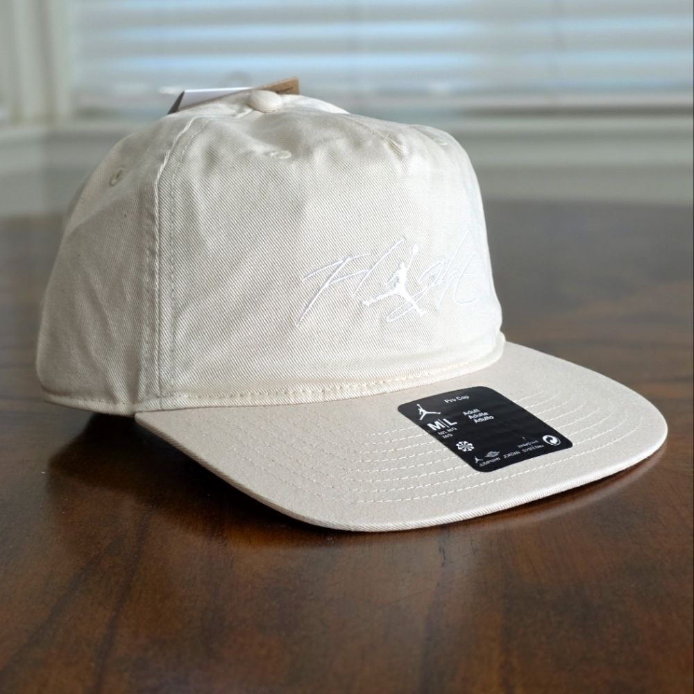 Nike Air Jordan Hat Flight Pro Strap 5-Panel Beige White Adjustable Cap Medium M